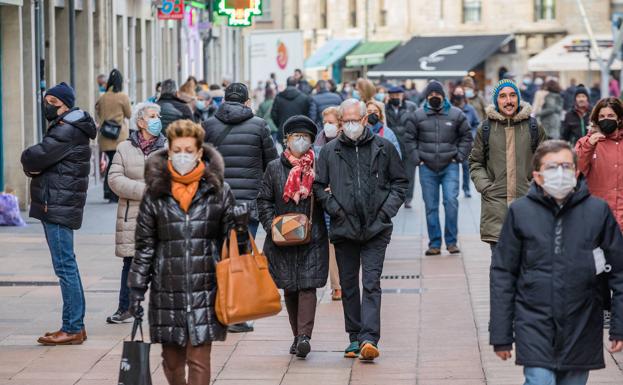 La explosión de contagios deja 7.612 positivos en Álava durante la última semana