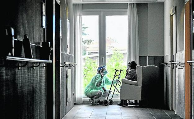 El beneficio de las residencias privadas alavesas es del 5,7% de lo que cobran