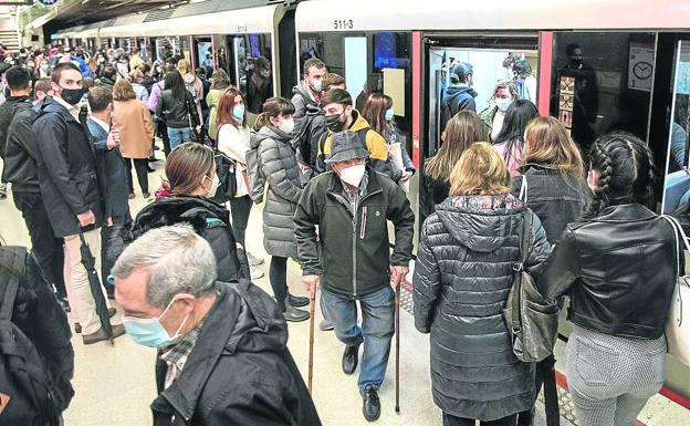 La subida de servicios y transportes trae la peor cuesta de enero de los últimos años