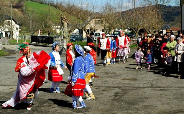Urtarrilaren 16an hasiko dira maskaradak Zuberoan