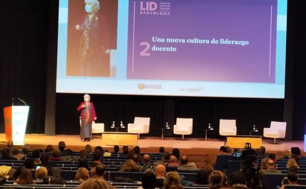 Expertos en Educación apuestan por la «reinvención» de la profesión docente