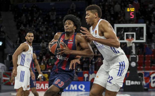 Tavares da positivo y será baja esta noche contra el Baskonia