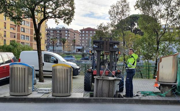 Llodio sustituirá el buzón de papel por otro para recoger basura orgánica