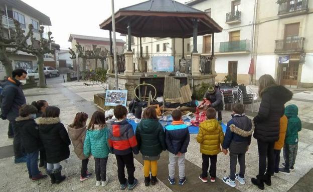 Asparrena recoge más de media tonelada de basura en sus ríos