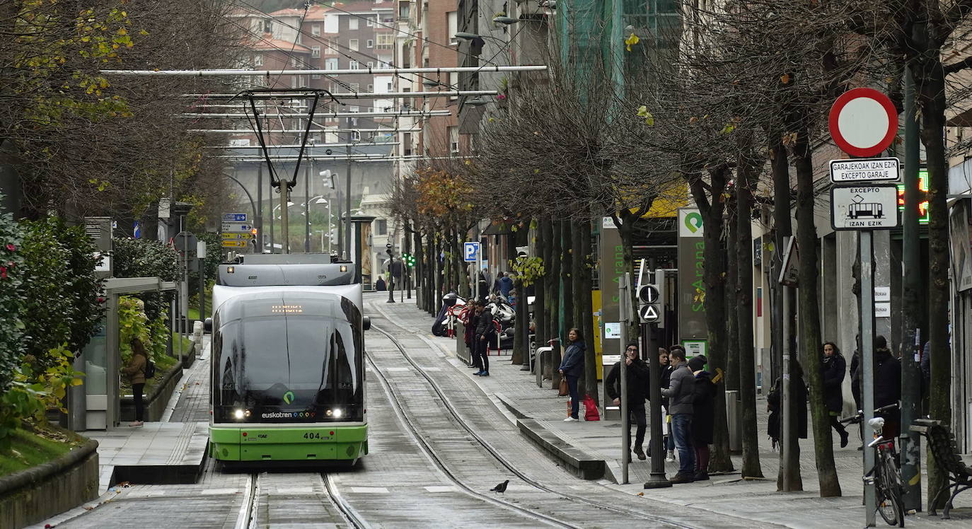 El tranvía de Bilbao solo circulará entre Abando y La Casilla desde mañana hasta el miércoles