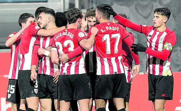 El Bilbao Athletic gana catorce jornadas después ante un diezmado Extremadura