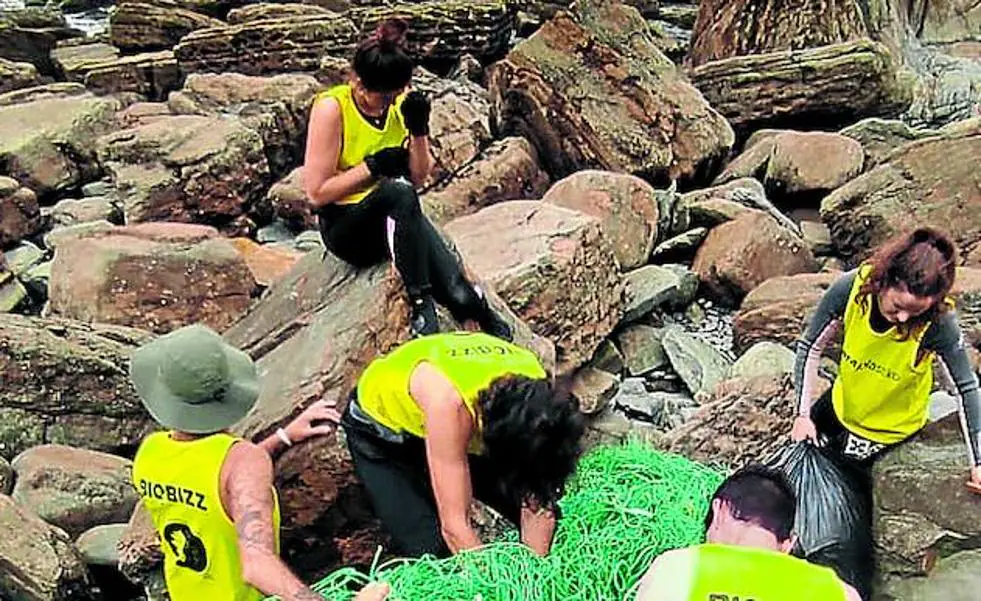 12 toneladas menos de plástico en las playas de Uribe Kosta