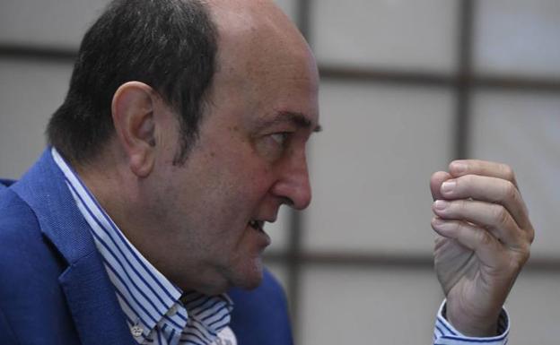 El PNV se abre a buscar soluciones «imaginativas» para poder apoyar la reforma laboral