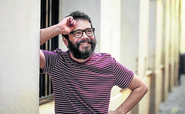 «Lo de sufrir escribiendo se lo dejo a gente muy seria»