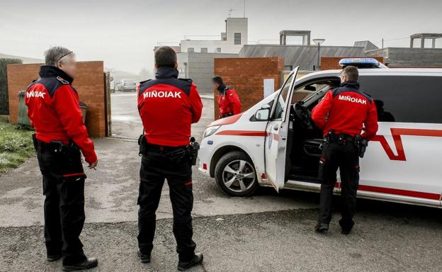 La Fiscalía de Álava pide ahora 214 años a 10 clientes que pagaron por sexo a menores tutelados