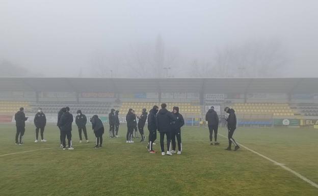 Cayón y Arenas reparten los puntos en un partido igualado