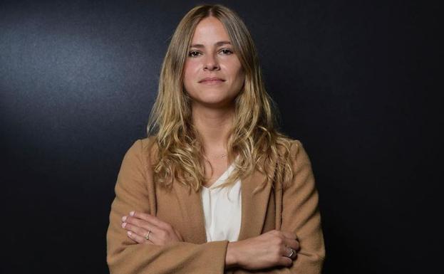 Bea Fanjul, diputada del PP, se opera las orejas para acabar con sus complejos: «De pequeña me llamaban Dumbo»