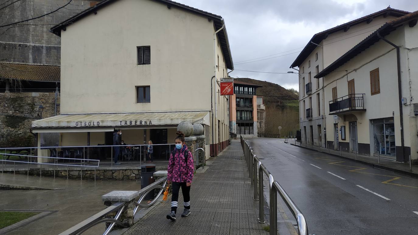 Etxebarria licita la explotación del bar a partir de un euro al mes