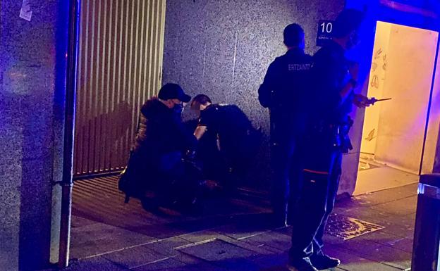 Pelea multitudinaria en Vitoria: «Vengan rápido que se están pegando con palos y navajas»