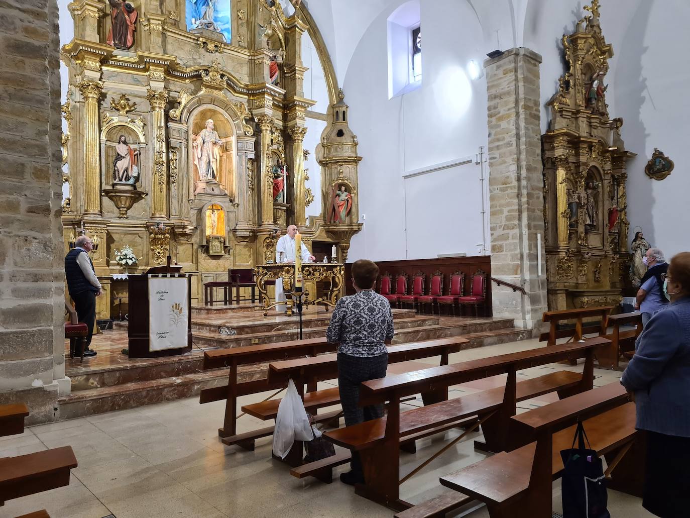 Las parroquias alavesas celebrarán mañana la tradicional bendición de cordones y rosquillas por San Blas