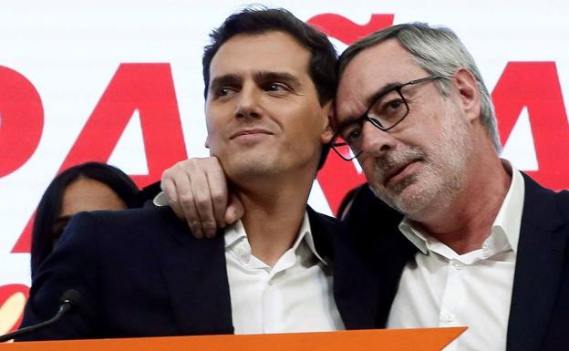 Rivera deja el bufete y los abogados que le contrataron critican su bajo redimiento