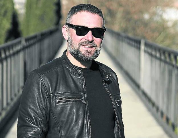 «Soy un chico de Irala que de pequeño, desde que vio a John Wayne, soñó con ser actor»