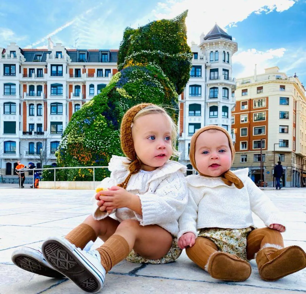 Las hermanas Bilbao que triunfan con sus looks: Nora y Ariane, las de Bilbao de 1 y 3 años que triunfan sus looks | El Correo
