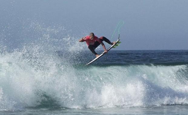 Bizkaia convoca un concurso de ideas sobre el mar y deportes como el surf o la vela