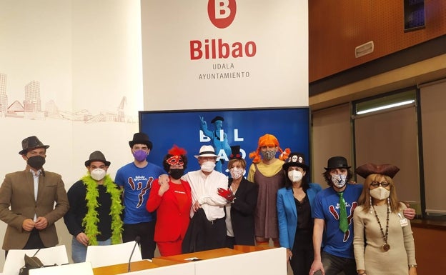 Bilbao recupera un Carnaval «enmascarado» por las prevenciones de la pandemia