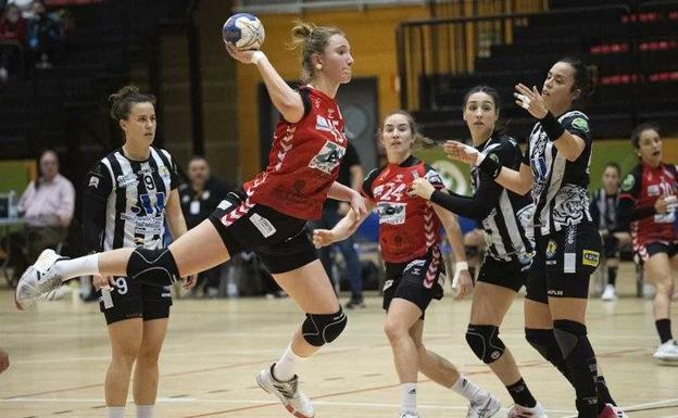 El ZEV Zuazo da la sorpresa y da un paso de gigante en su carrera por la permanencia