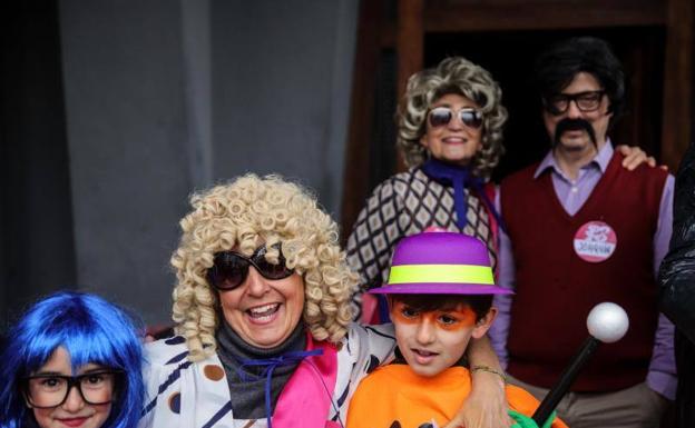 Los eventos masivos vuelven a Bilbao con el carnaval de Deusto: «Nos moríamos de ganas»