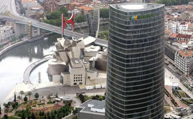 Una década siendo el techo de Euskadi: la Torre Iberdrola cumple diez años