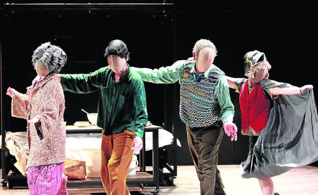 'Ama' nos interpela sin diálogos sobre el cuidado a los mayores