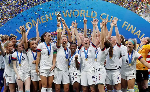 La selección femenina de fútbol de EEUU gana la batalla: cobrarán lo mismo que los chicos
