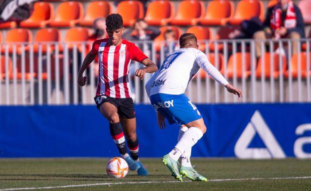 Malcom se disfraza de Nico Williams en el Bilbao Athletic