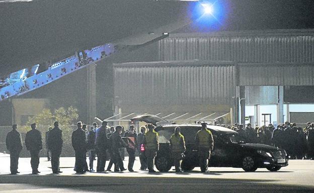 El cuerpo del marinero ghanés llegó a Miranda ayer y la familia le dará mañana el último adiós