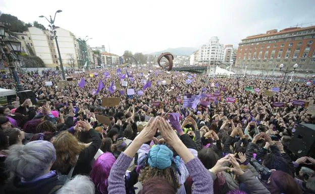 Todos los partidos de Bilbao acuerdan reforzar la prevención de la violencia machista