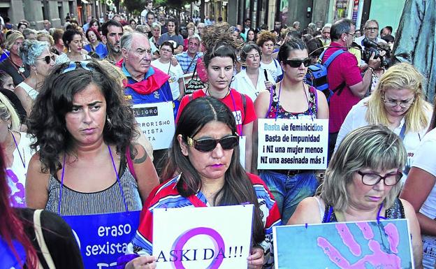 Euskadi dará 5.000 euros al año a los menores huérfanos de violencia machista