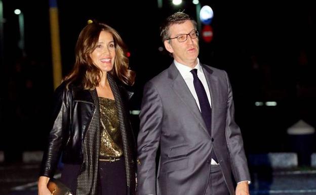 Así es Eva Cárdenas, pareja de Núñez Feijóo: raíces bilbaínas, exdirectiva de Inditex y madre a los 51