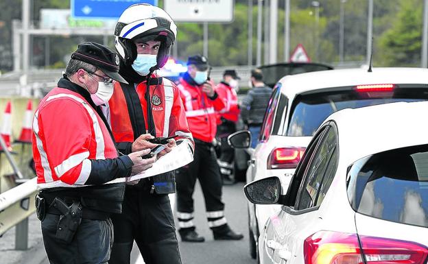 Los vascos reclaman en un mes una de cada diez multas por el estado de alarma