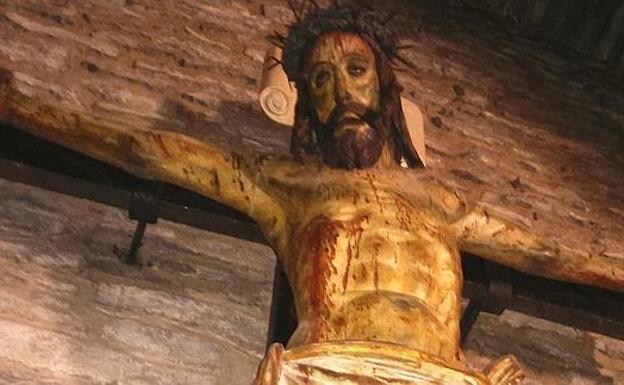 Abetxuko recupera su Vía Crucis con el Cristo milagroso del siglo XVI