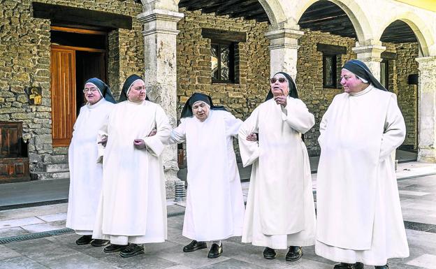 99 monjas custodian los nueve conventos que quedarán tras irse los benedictinos