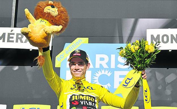 Van Aert y Roglic mandan en una París-Niza sin bandera rusa