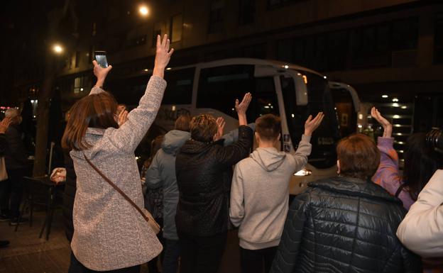 Llegan a Bilbao nueve 'niños de Chernóbil' con sus familias