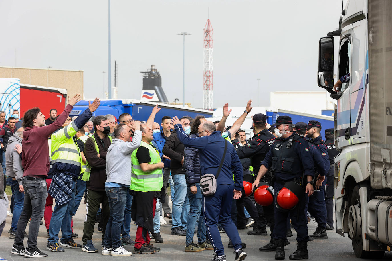 Fotos: Segundo Día De Piquetes Por La Huelga De Transporte En El Puerto ...