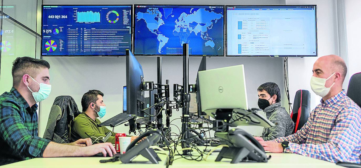 Gamarra estrena un centro que rastrea y bloquea miles de ciberataques diarios