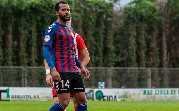 El Pasaia atrapa un empate en la tela de araña montada en Sarriena