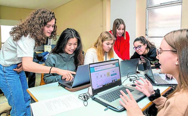 Colegios de Álava estrenan un Erasmus que permitirá a sus alumnos hacer un curso fuera