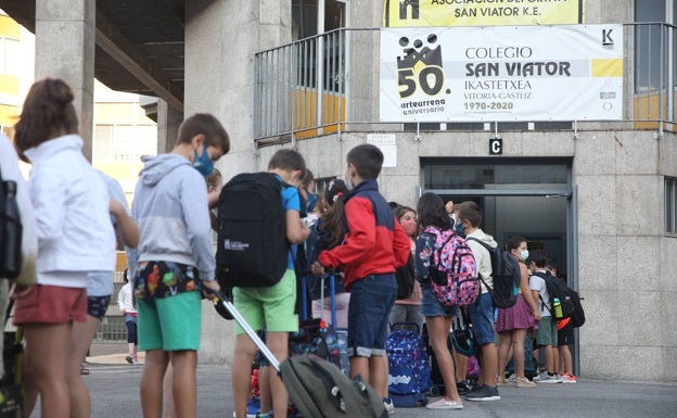 El PP pide a la concertada que «alce la voz» ante la reforma educativa que será «el principio de su fin»
