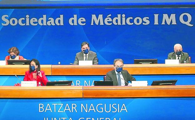 Abrumadora mayoría en IMQ a favor de la venta de acciones a Adeslas