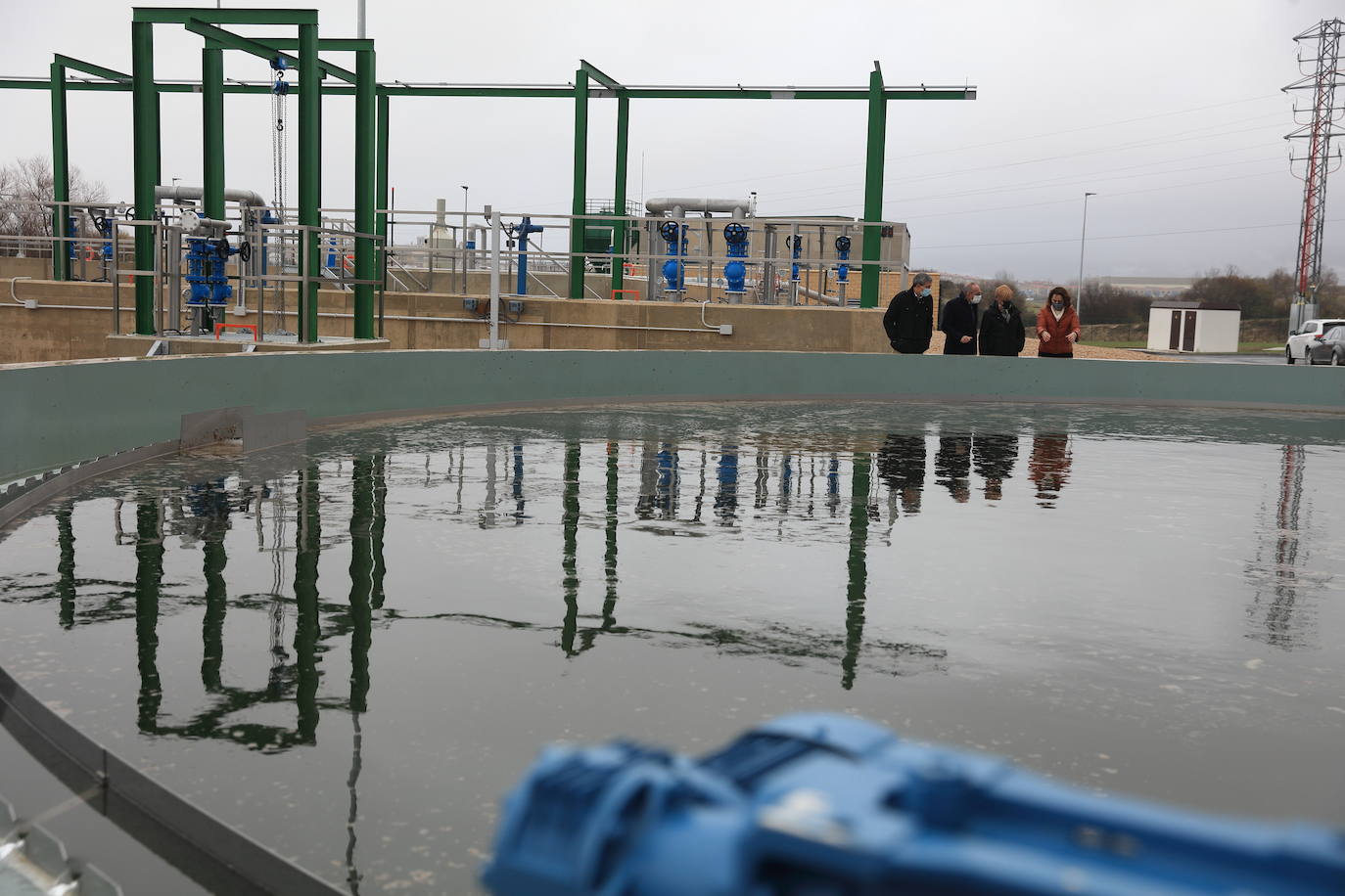 Urbide empieza a gestionar el agua de un centenar de entidades alavesas