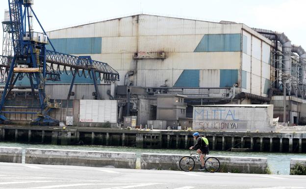 El millar de trabajadores vascos de Arcelor Mittal, afectado por un nuevo ERTE