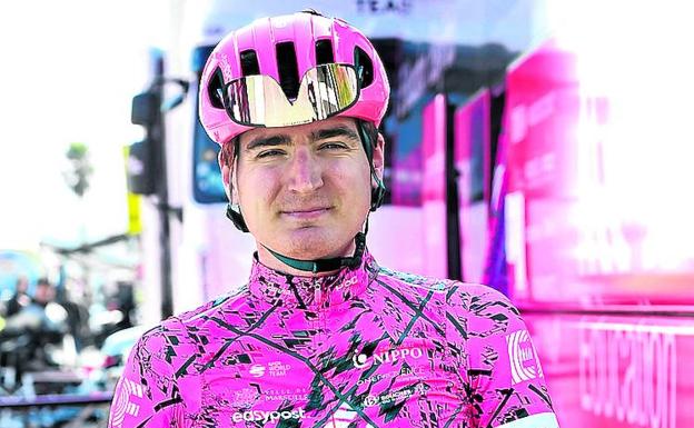 Mark Padun, con un ojo en la Itzulia y otro en Ucrania