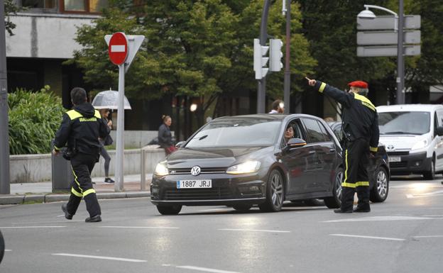 La Itzulia provocará hoy numerosos cortes de tráfico en las carreteras vizcaínas