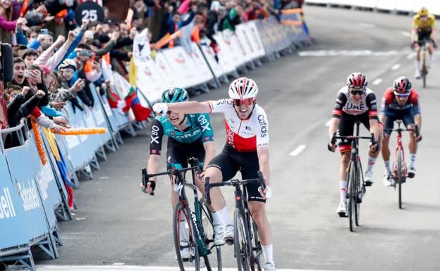 Ion Izagirre y Dani Martínez se reparten esta espectacular Itzulia